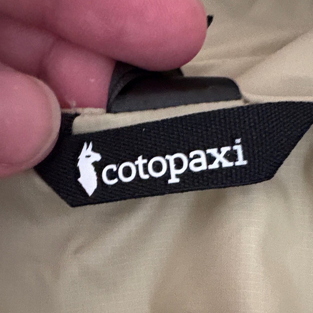 Cotopaxi Women’s NWT Beige Puffer Jacket with under layer 🦙 🏔️ - Picture 13 of 14